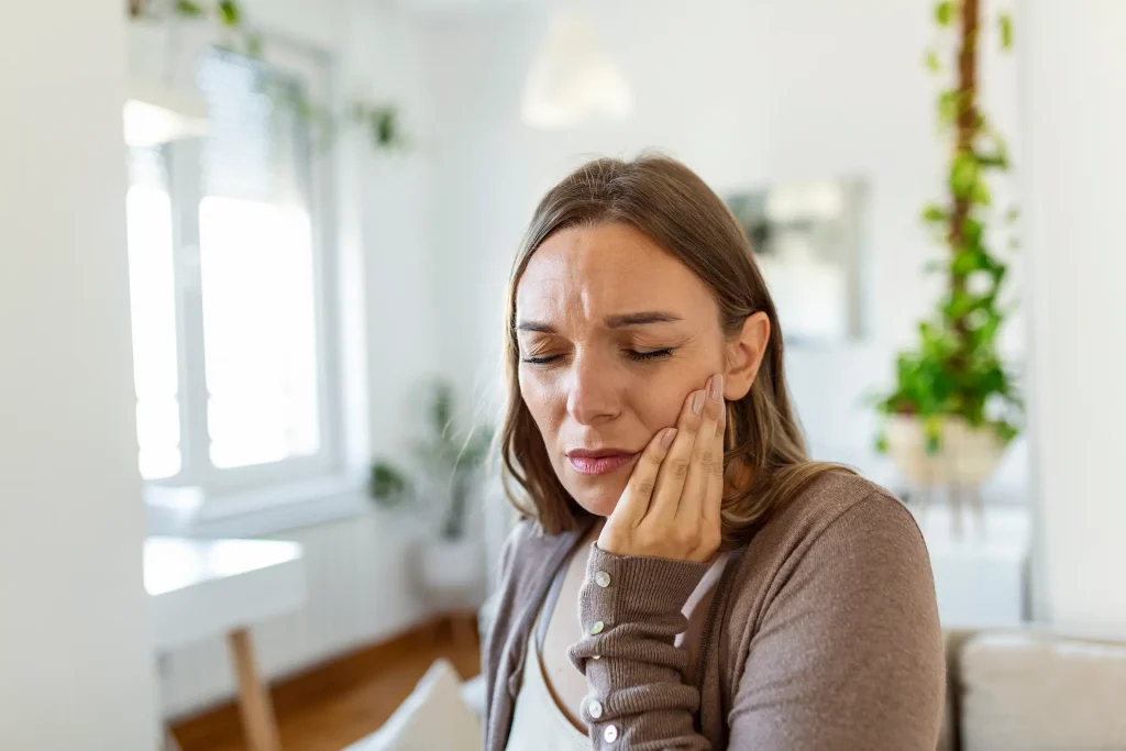 woman has a toothache after using suboxone